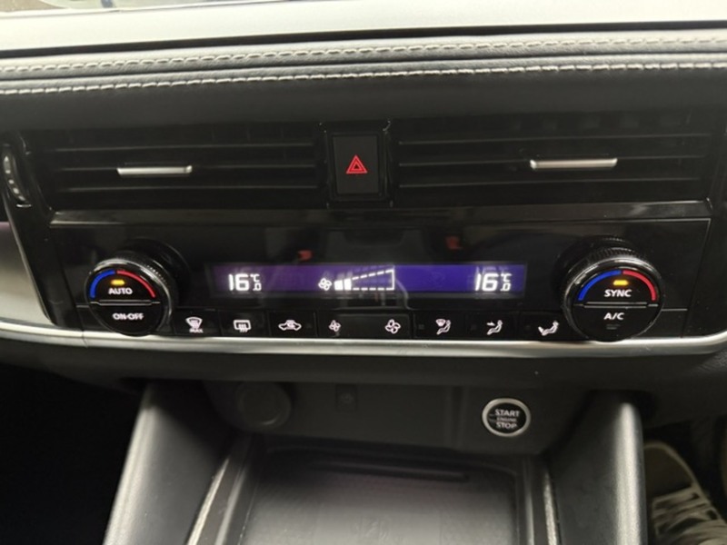 Nissan 1.3 DIG-T MHEV N-Connecta SUV 5dr Petrol Hybrid XTRON Euro 6 (s/s) (158 ps)