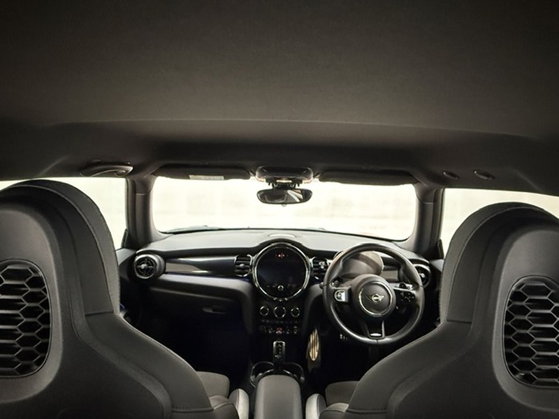 MINI 2.0 Cooper S Sport Hatchback 3dr Petrol Steptronic Euro 6 (s/s) (178 ps)