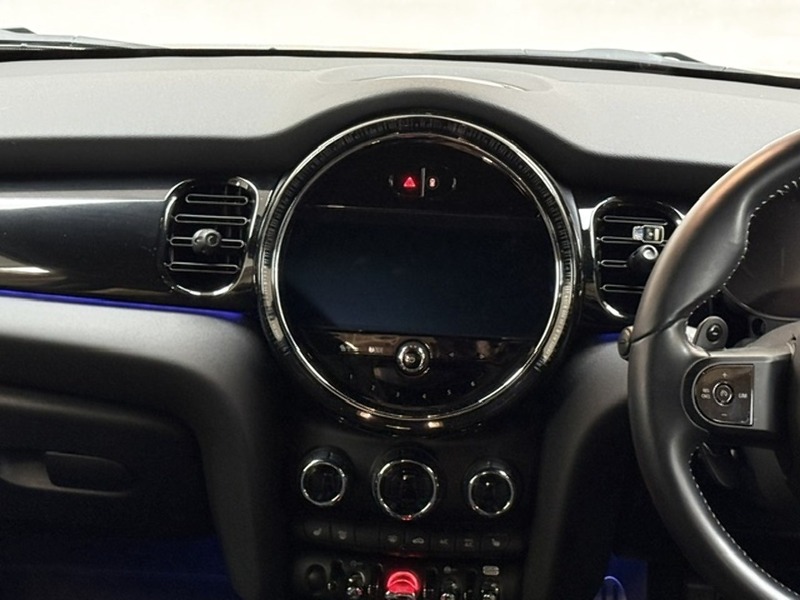 MINI 2.0 Cooper S Sport Hatchback 3dr Petrol Steptronic Euro 6 (s/s) (178 ps)