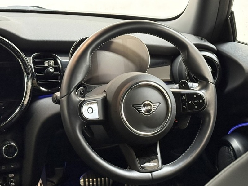 MINI 2.0 Cooper S Sport Hatchback 3dr Petrol Steptronic Euro 6 (s/s) (178 ps)