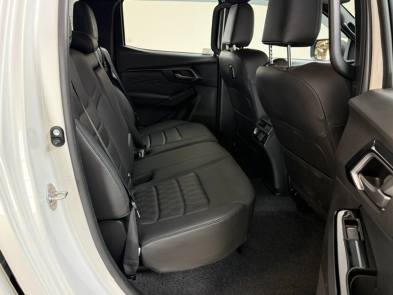 Isuzu 1.9 TD V-Cross Pickup Double Cab 4dr Diesel Manual 4WD Euro 6 (s/s) (164 ps)