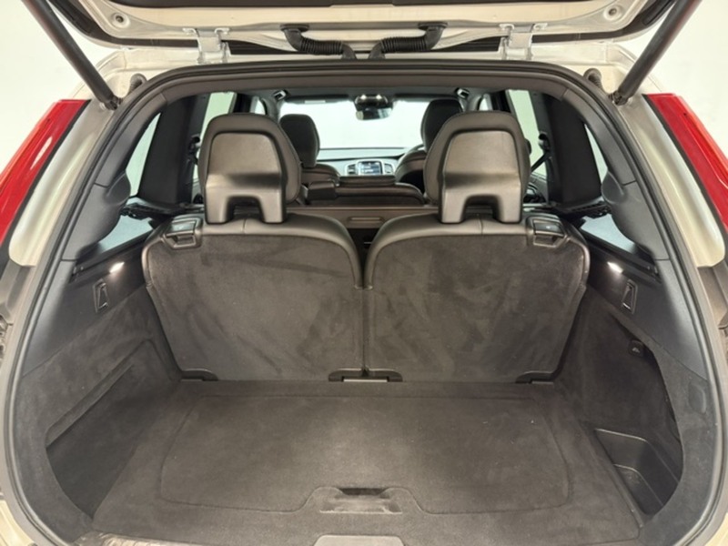 Volvo 2.0 B5 MHEV R-Design SUV 5dr Diesel Hybrid Auto 4WD Euro 6 (s/s) (235 ps)