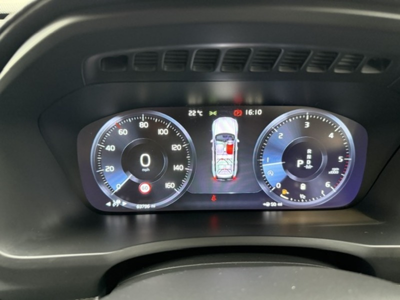 Volvo 2.0 B5 MHEV R-Design SUV 5dr Diesel Hybrid Auto 4WD Euro 6 (s/s) (235 ps)
