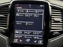 Volvo XC90 B5 MHEV R-Design 