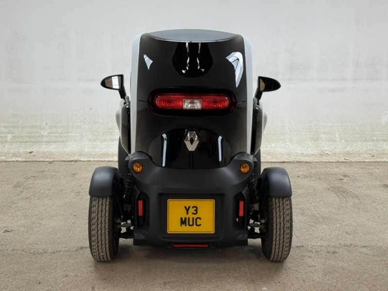 Renault Dynamique Coupe Electric Auto Battery Lease (18 ps)