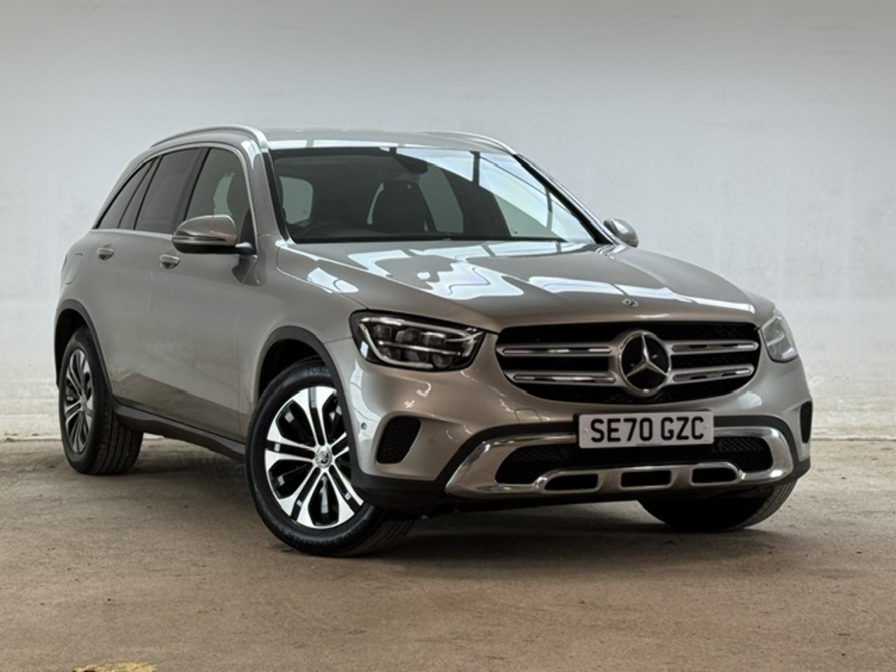 2020 MERCEDES-BENZ GLC