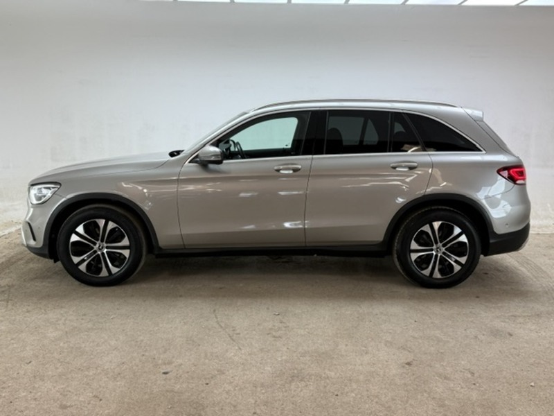 Mercedes-Benz 2.0 GLC220d Sport SUV 5dr Diesel G-Tronic+ 4MATIC Euro 6 (s/s) (194 ps)