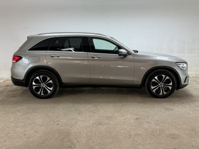 Mercedes-Benz 2.0 GLC220d Sport SUV 5dr Diesel G-Tronic+ 4MATIC Euro 6 (s/s) (194 ps)