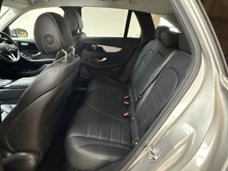Mercedes-Benz 2.0 GLC220d Sport SUV 5dr Diesel G-Tronic+ 4MATIC Euro 6 (s/s) (194 ps)