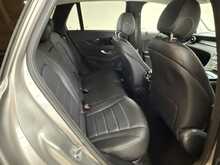 Mercedes-Benz GLC GLC220d Sport 
