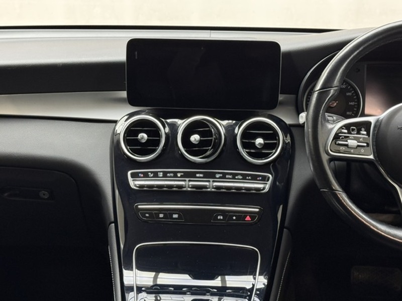 Mercedes-Benz 2.0 GLC220d Sport SUV 5dr Diesel G-Tronic+ 4MATIC Euro 6 (s/s) (194 ps)