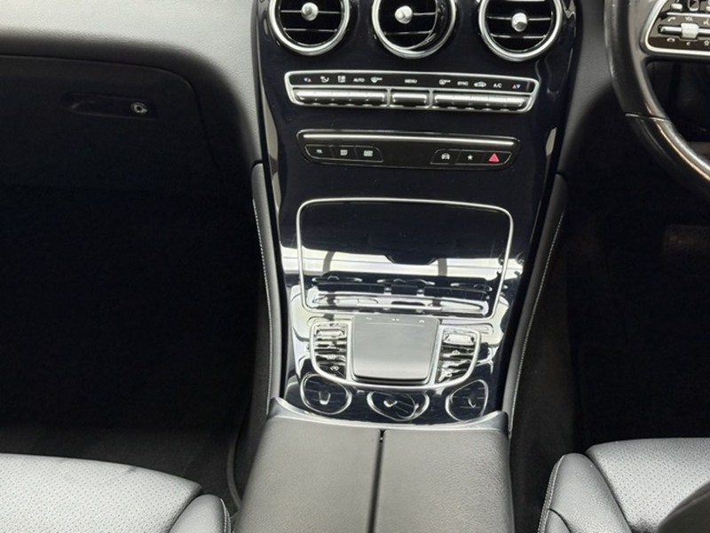 Mercedes-Benz 2.0 GLC220d Sport SUV 5dr Diesel G-Tronic+ 4MATIC Euro 6 (s/s) (194 ps)