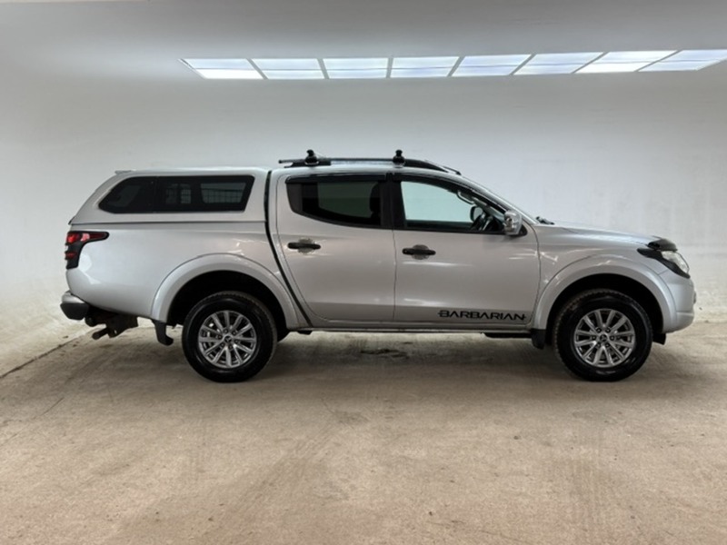 Mitsubishi 2.4 DI-D DC Barbarian Pickup Double Cab 4dr Diesel Manual 4WD Euro 6 (178 ps)