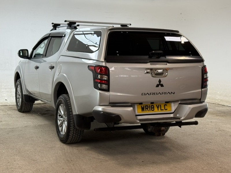 Mitsubishi 2.4 DI-D DC Barbarian Pickup Double Cab 4dr Diesel Manual 4WD Euro 6 (178 ps)