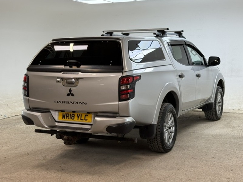 Mitsubishi 2.4 DI-D DC Barbarian Pickup Double Cab 4dr Diesel Manual 4WD Euro 6 (178 ps)