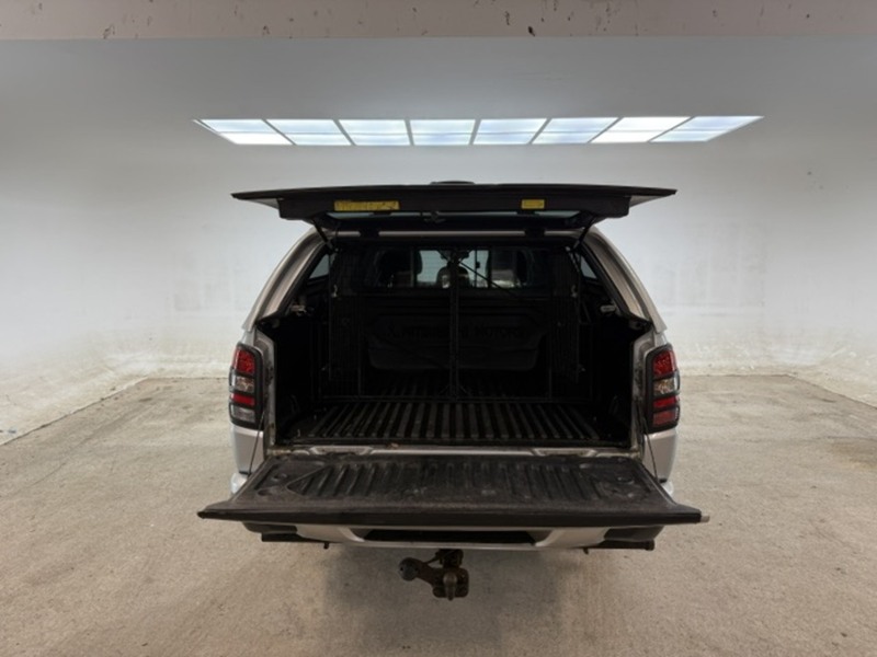 Mitsubishi 2.4 DI-D DC Barbarian Pickup Double Cab 4dr Diesel Manual 4WD Euro 6 (178 ps)