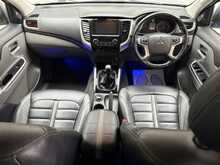 Mitsubishi L200 DI-D DC Barbarian 