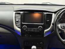 Mitsubishi L200 DI-D DC Barbarian 
