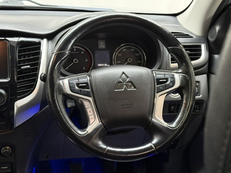 Mitsubishi 2.4 DI-D DC Barbarian Pickup Double Cab 4dr Diesel Manual 4WD Euro 6 (178 ps)