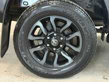 Toyota Hilux D-4D Invincible X 