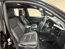 Toyota Hilux D-4D Invincible X 
