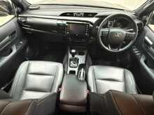 Toyota Hilux D-4D Invincible X 