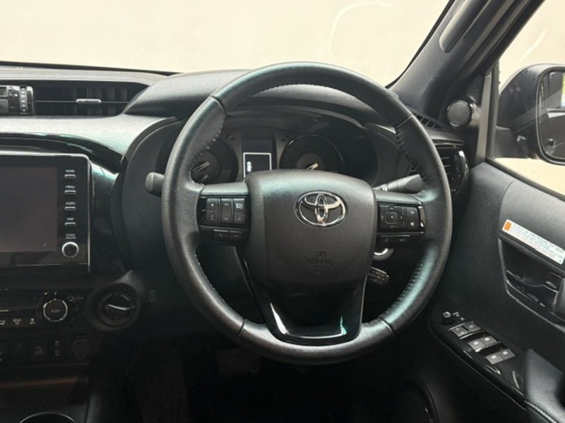 Toyota 2.8 D-4D Invincible X Pickup Double Cab 4dr Diesel Auto 4WD Euro 6 (s/s) (204 ps)
