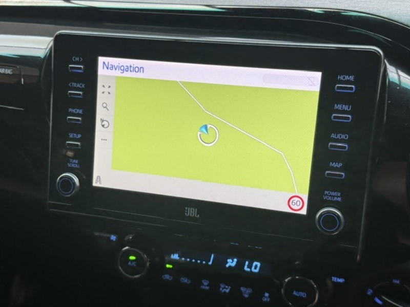 Toyota 2.8 D-4D Invincible X Pickup Double Cab 4dr Diesel Auto 4WD Euro 6 (s/s) (204 ps)