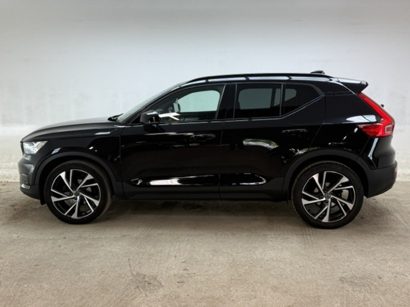 Volvo 1.5 T3 R-Design Pro SUV 5dr Petrol Auto Euro 6 (s/s) (163 ps)