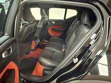 Volvo XC40 T3 R-Design Pro 