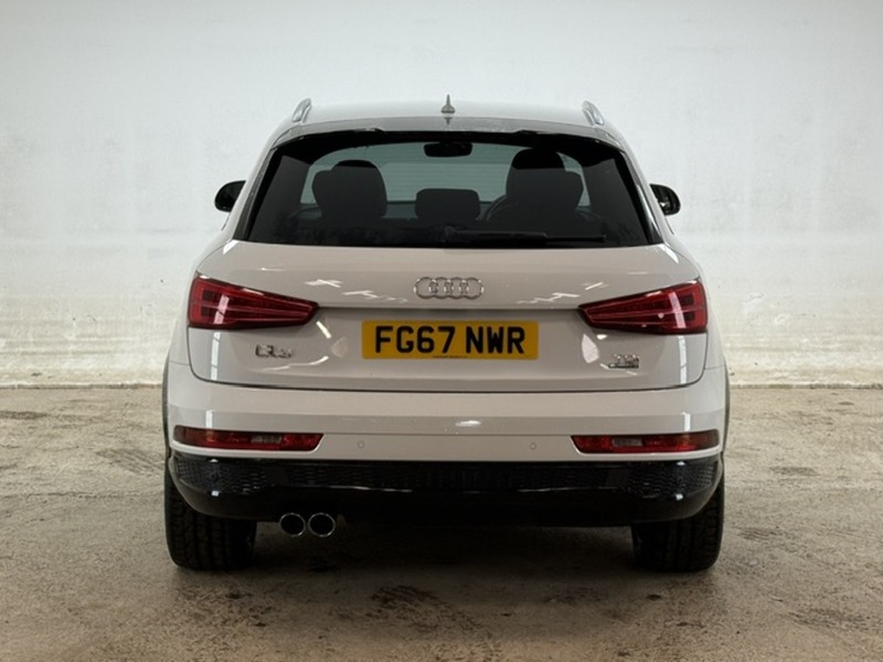 Audi 2.0 TDI Black Edition SUV 5dr Diesel Manual quattro Euro 6 (s/s) (150 ps)
