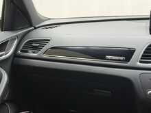 Audi Q3 TDI Black Edition 