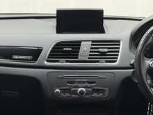 Audi Q3 TDI Black Edition 
