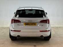 Audi Q5 TFSI SE 