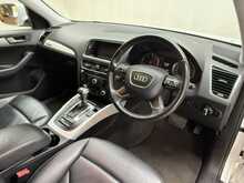 Audi Q5 TFSI SE 