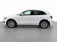 Audi Q5 TFSI SE 