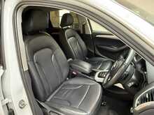 Audi Q5 TFSI SE 