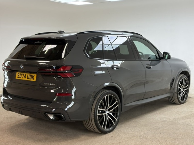 BMW 3.0 30d MHT M Sport SUV 5dr Diesel Hybrid Steptronic xDrive Euro 6 (s/s) (298 ps)