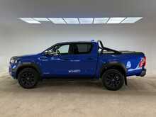 Toyota Hilux D-4D Invincible X 