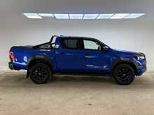 Toyota Hilux D-4D Invincible X 