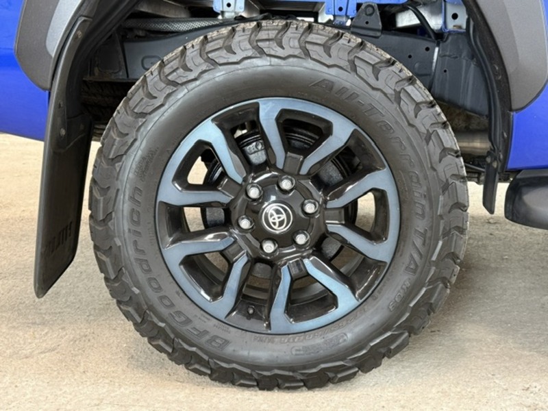 Toyota 2.8 D-4D Invincible X Pickup Double Cab 4dr Diesel Auto 4WD Euro 6 (s/s) (204 ps)