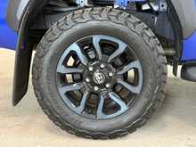 Toyota Hilux D-4D Invincible X 