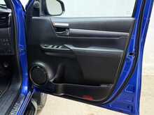 Toyota Hilux D-4D Invincible X 