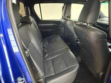 Toyota Hilux D-4D Invincible X 