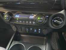 Toyota Hilux D-4D Invincible X 
