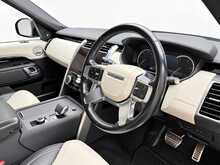 Land Rover Discovery D300 MHEV R-Dynamic HSE 