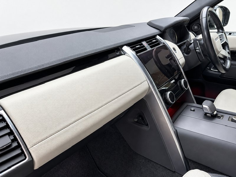 Land Rover 3.0 D300 MHEV R-Dynamic HSE SUV 5dr Diesel Auto 4WD Euro 6 (s/s) (300 ps)
