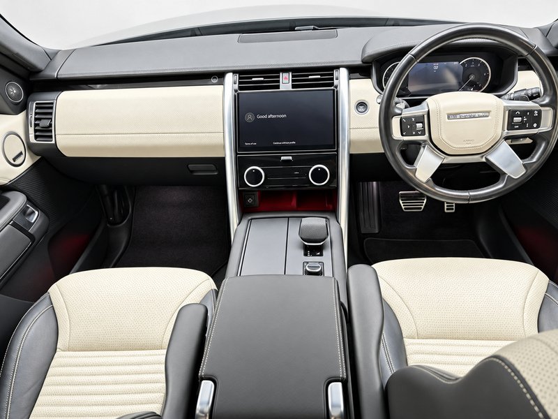 Land Rover 3.0 D300 MHEV R-Dynamic HSE SUV 5dr Diesel Auto 4WD Euro 6 (s/s) (300 ps)