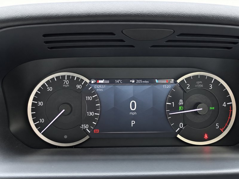 Land Rover 3.0 D300 MHEV R-Dynamic HSE SUV 5dr Diesel Auto 4WD Euro 6 (s/s) (300 ps)