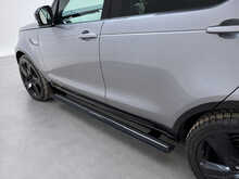 Land Rover Discovery D300 MHEV R-Dynamic HSE 